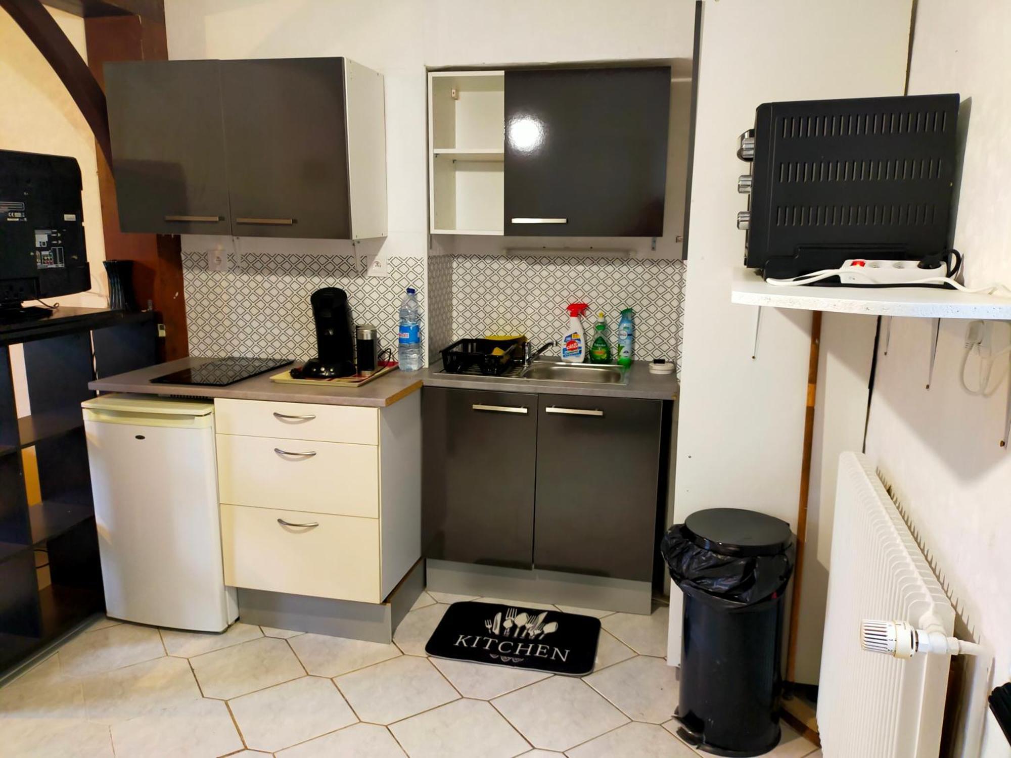 Studio En Rdc Avec Balcon Centre Vitre Buitenkant foto